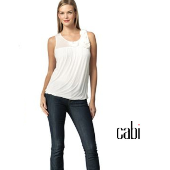 CAbi Tops - Beautiful Vintage cabi Spring 2011 Floral Bubble T